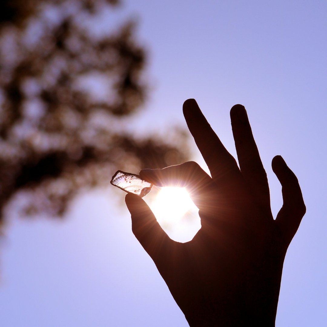 Crystal Healing: How to Manifest Your Desires - Moon Charged Crystals